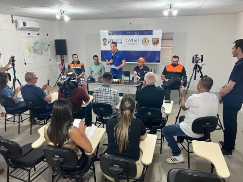 Erechim apresenta balan?o dos 10 dias ap?s a tempestade de granizo e anuncia planejamento para reconstru??o