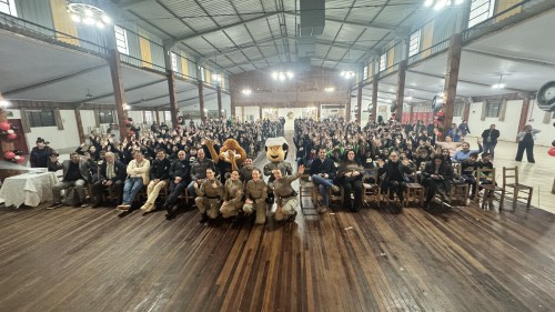 Mais de 460 estudantes participam da formatura do PROERD em Erechim