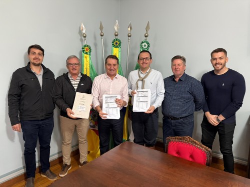 Recuperação de ruas com asfalto a quente segue intenso em Erechim