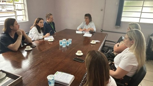 Conselhos Municipais de Educação da região discutem recredenciamento e avanços na educação digital