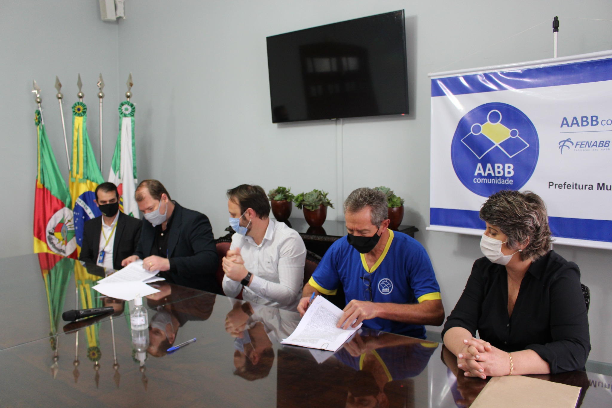  Assinatura firma conv?nio com o Programa de Integra??o AABB Comunidade 