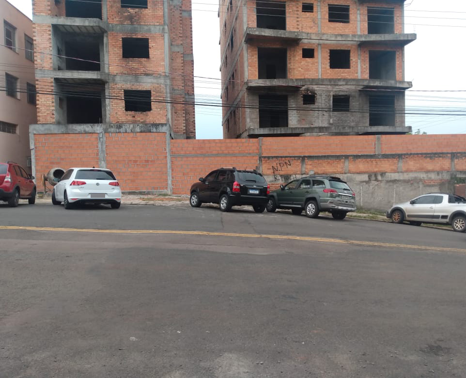  Constru?es de pr?dios abandonados s?o fechadas por medida de seguran?a