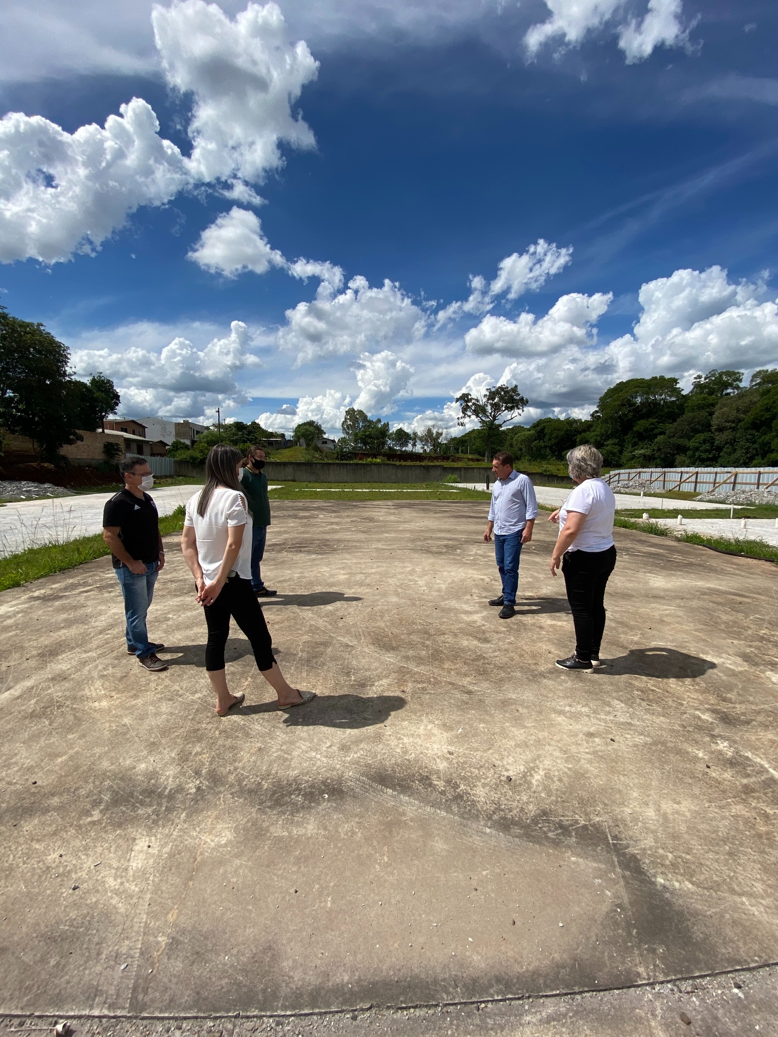  Prefeito Polis fiscaliza obras da Escola Municipal Maria Clara