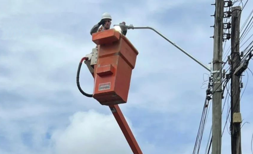  Bairro Presidente Vargas: 3? etapa de instala??o das l?mpadas de LED 