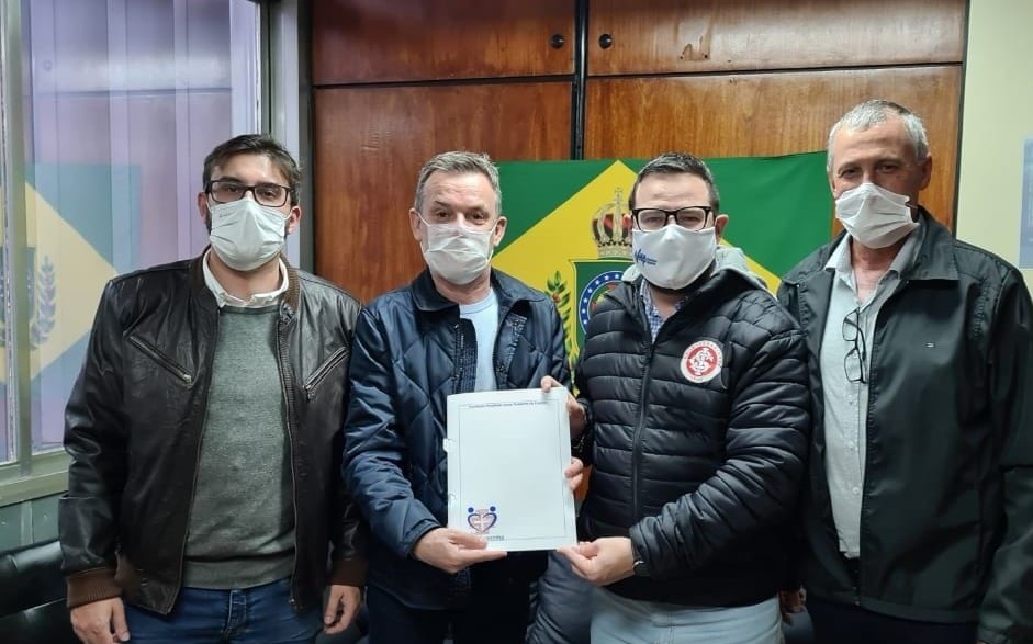  Cirurgias eletivas, aquisi??o de equipamentos e obras na FHSTE s?o pauta de agenda na Capital Ga?cha