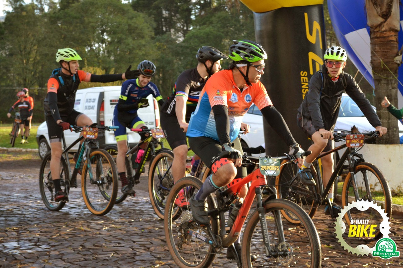  Mais de 400 ciclistas participam do Rally Bike ? P? no Pedal