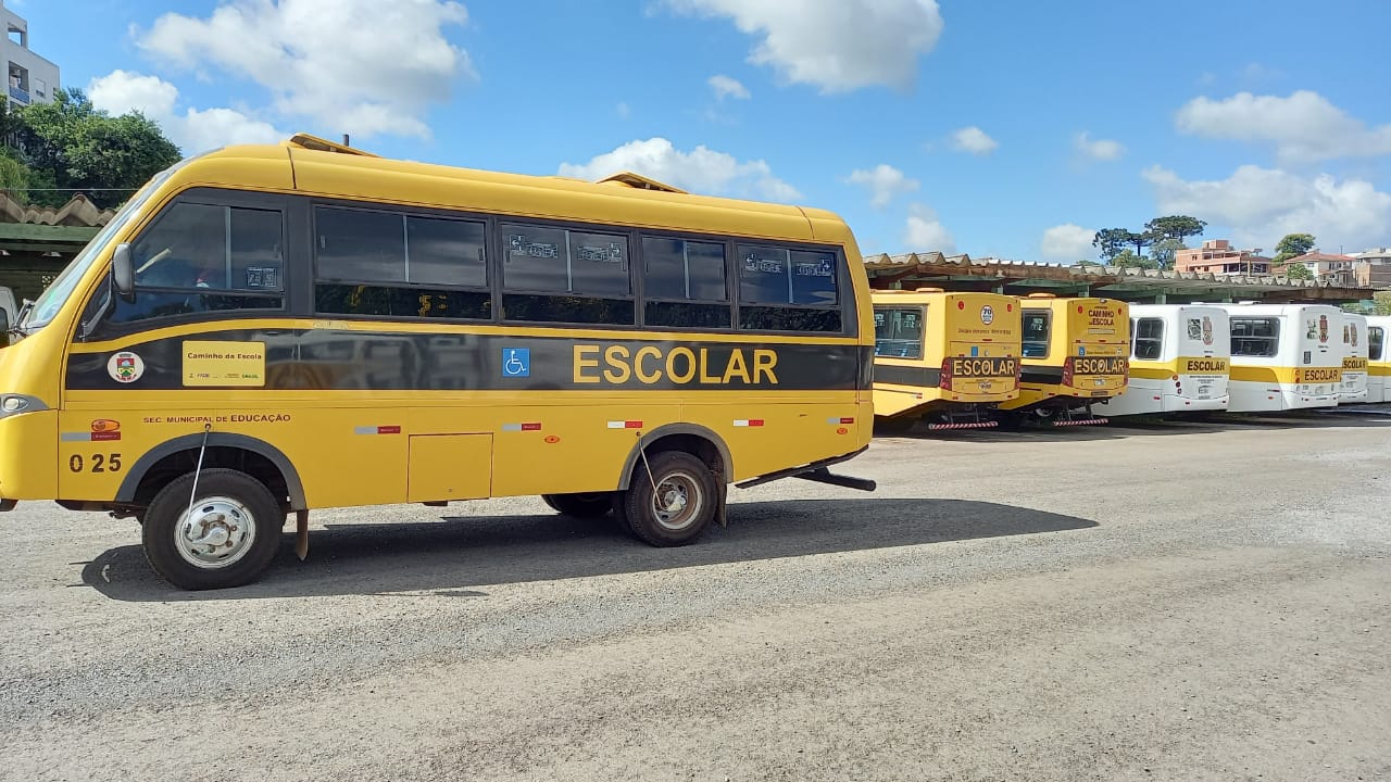  Prorrogado per?odo de inscri?es para o transporte escolar