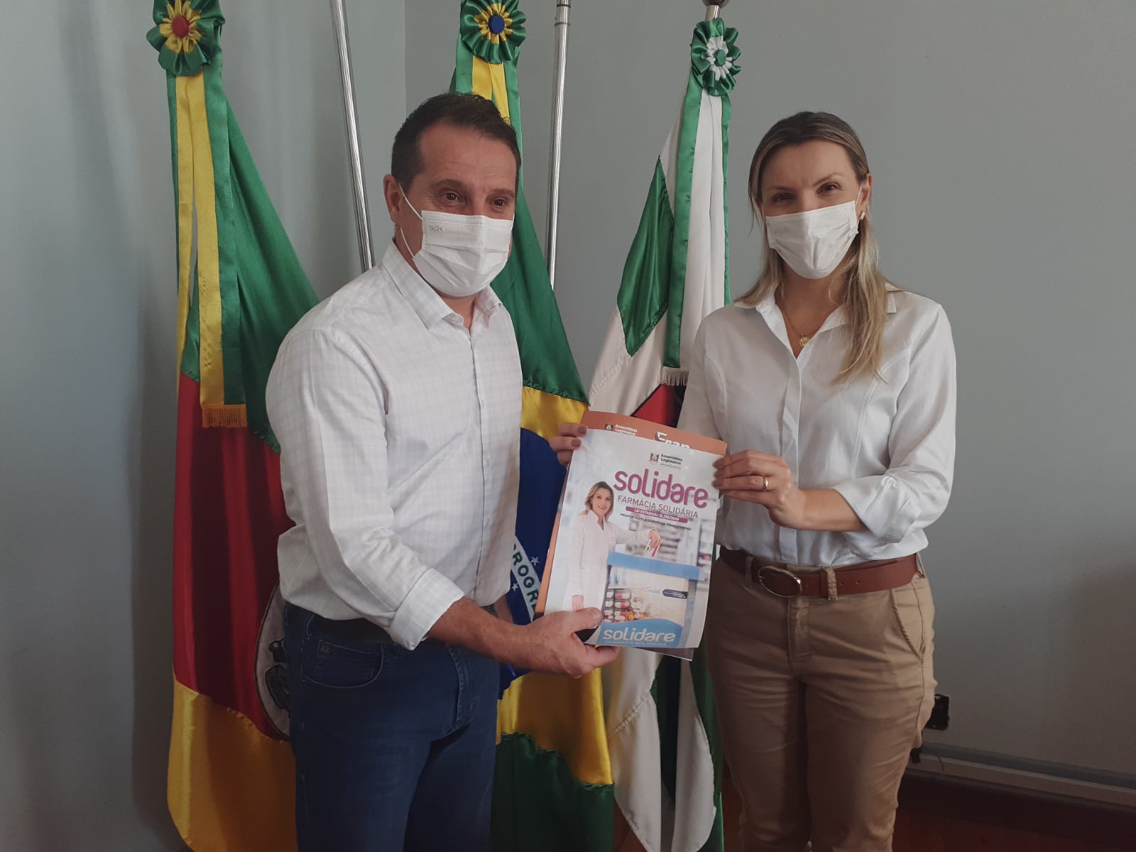  Instala??o de Farm?cia Solid?ria: prefeito quer analisar projeto com equipe da Sa?de 