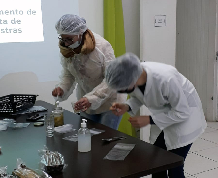  Secretaria de Educa??o realiza forma??o para as manipuladoras de alimentos