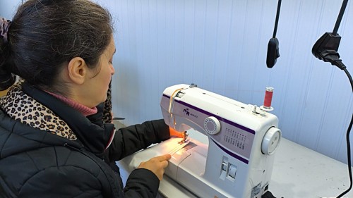 Capacitação em Costura Criativa amplia oportunidades de qualificação profissional em Erechim