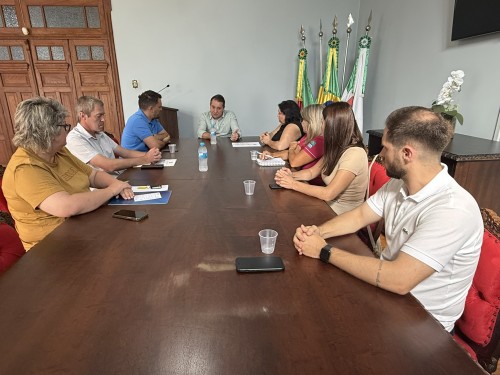 Estudantes que integram o Programa de Educação Integral Castelinho apresentam talentos para a comunidade