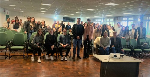 Servidores apresentam funcionamento da Sala de Acelera??o de Projetos para acad?micos 