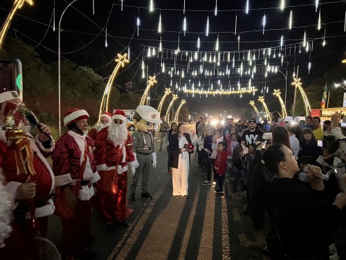 A magia do Natal j? brilha na chegada a Erechim