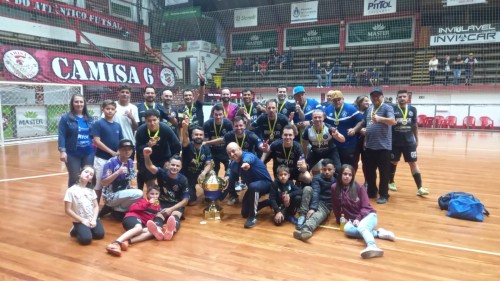 Vetera Pirados ? campe?o do Veterano da Ta?a Erechim de Futsal