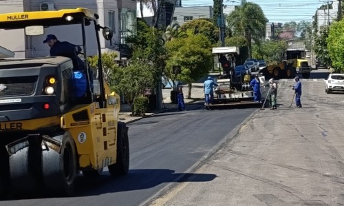 Setembro produtivo: Erechim avança em asfaltamentos e recuperação de ruas em mais de 20 bairros