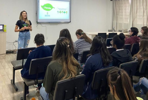Secretaria de Meio Ambiente d? continuidade ao Programa Erechim Mais Verde nas escolas