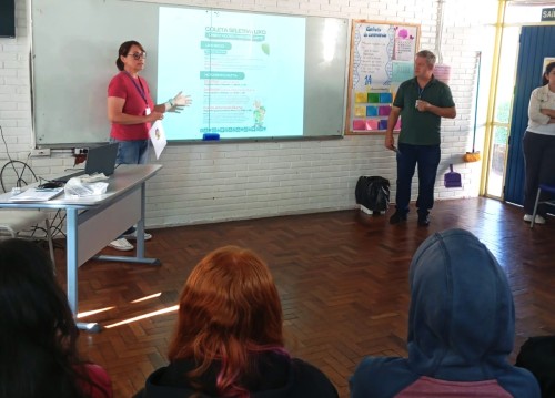 Mais de 100 estudantes participam de palestra sobre Educação Ambiental 