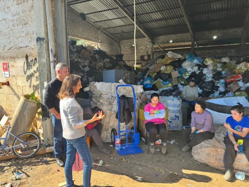 Grupo de Mulheres dos CRAS l e ll participa de ação de saúde e alimentação 