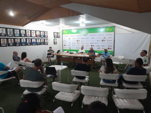 Departamento de Esportes e CMD se re?nem com arbitragem do campeonato de futebol