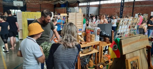 Expositores e público aprovam Feira de Artesanato e de Artes de Erechim - Edição Páscoa 