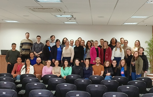 Projeto Samuzinho é realizado na Escola Caras Pintadas