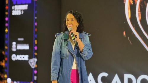 EreTech Summit 2025: Alice Bastos Neves emociona com palestra sobre supera??o e reinven??o