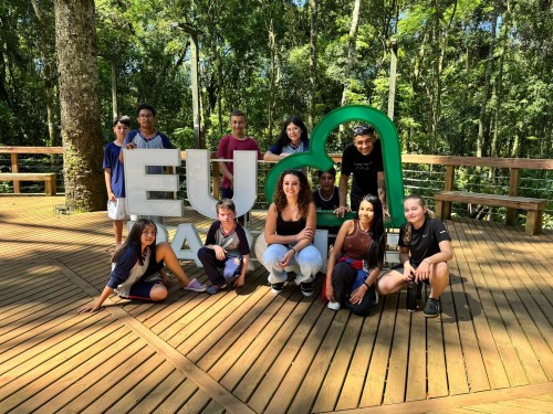 Doe um quilo de alimento não-perecível na entrada do Erechim Rally Brasil 