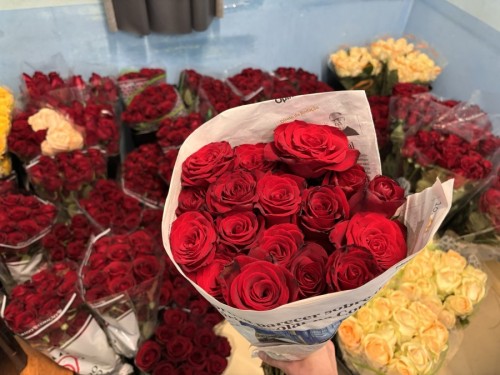 Mil rosas, gratidão e uma história de recuperação no Hospital Santa Terezinha