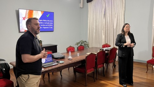 Prefeitura de Erechim orienta empreendedores sobre como vender para o Poder Público