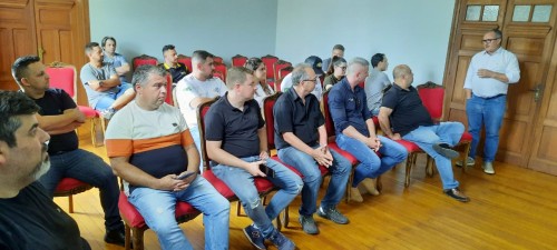 Prefeitura participa de operação conjunta com Polícia Rodoviária Federal para fiscalizar transporte escolar 