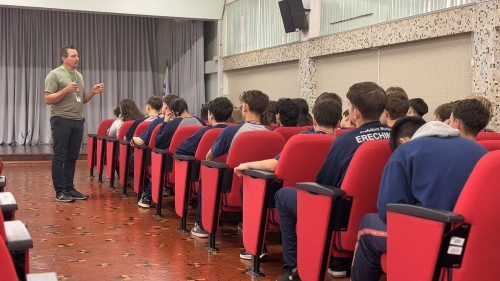 Estudantes de Escolas Municipais conhecem cursos e oportunidades de formação no IFRS 