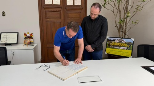 No Dia do Desafio Solidário prefeitura tem ponto de arrecadação de leite e utensílios domésticos até as 17h 