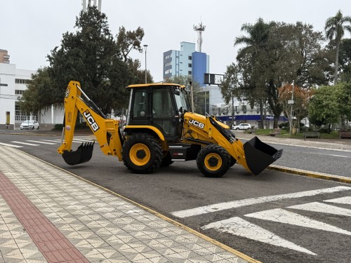 Prefeitura reforça renovação da frota com aquis