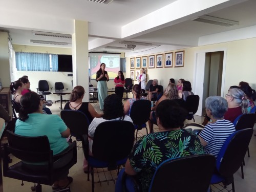 Secretaria de Sa?de realiza grupo para pacientes com fibromialgia