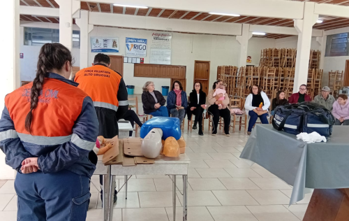 Erechim celebra prêmio estadual e entrega medalhas a equipes municipais da Saúde Mental
