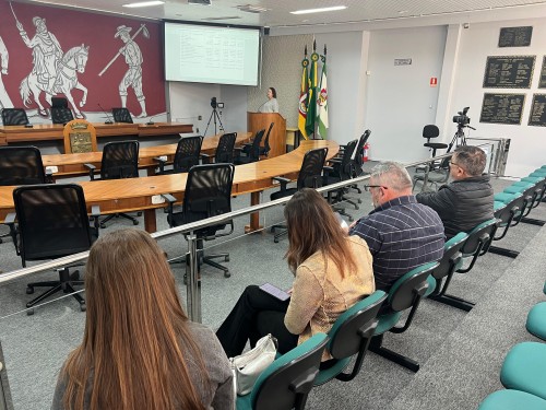 Profissionais da saúde recebem capacitação em urgência e emergência em Erechim
