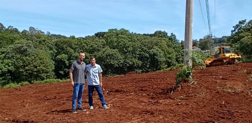 Diretoria de Infraestrutura atendeu 673 empresas totalizando mais de 14 mil horas-m?quina, em tr?s anos 