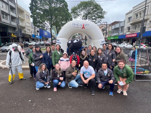 Dança circular no Parque Longines reúne meditação e movimento 