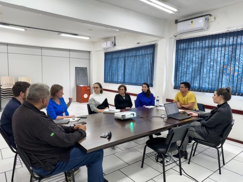 Grupo de Mulheres dos CRAS l e ll participa de ação de saúde e alimentação 