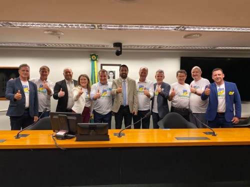 Prefeitura está trabalhando na reconstrução das pontes danificadas pelas chuvas  