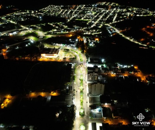 Nova ilumina??o p?blica de LED tem 13 mil pontos instalados 