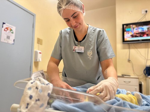 Saúde auditiva exige atenção em todas as fases da vida