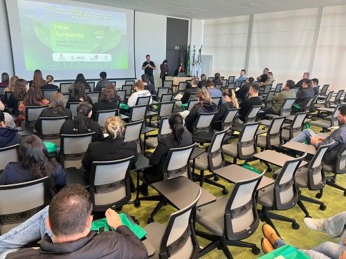 Plantio de ipês marcam ações da 22ª Semana Municipal de Meio Ambiente