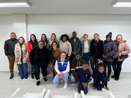 Encontro orienta mulheres migrantes sobre prevenção e enfrentamento à violência em Erechim