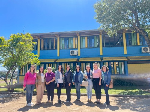 Estudantes que integram o Programa de Educação Integral Castelinho apresentam talentos para a comunidade