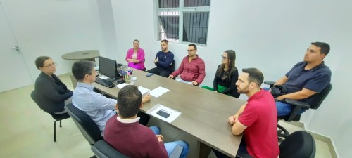 Servidores da Sala de Acelera??o de Projetos e Gabinete de Transforma??o Digital se re?nem com Registro de Im?veis  