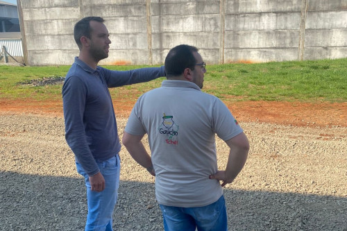 Secretário Emerson Schelski reforça parceria entre empresas e município