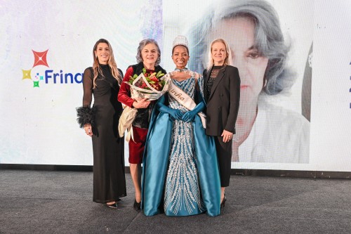 Homenagem à Ana Maria Zambonatto Pezzin