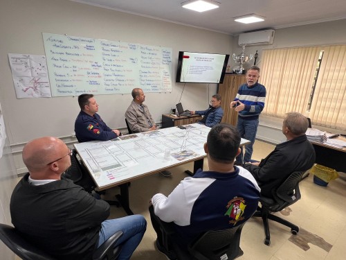Plano de Mobilidade Humaniza Erechim é apresentado ao Corpo de Bombeiros Militar e à representantes do transporte de escolares