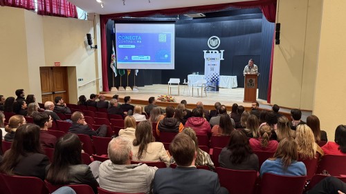 Conecta Contábil RS reúne profissionais em Erechim para discutir inovação, tecnologia e Reforma Tributária
